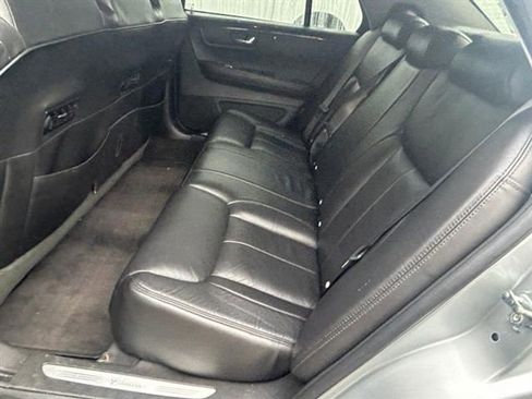 Used 2011 Cadillac DTS Limousine FWD image 24