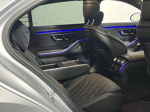 Used 2024 Mercedes-Benz S 580 S 580 image 32