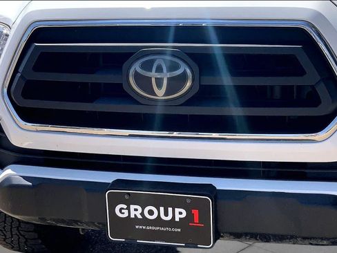 Used 2021 Toyota Tacoma SR5 RWD image 30