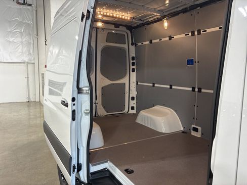 New 2025 Mercedes-Benz Sprinter 144 Cargo image 20