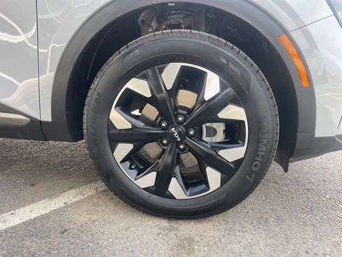 Certified 2023 Kia Sportage X-Line image 7