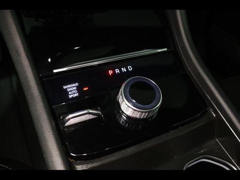 Used 2024 Jeep Grand Cherokee L Limited w/ Luxury Tech Group II image 16