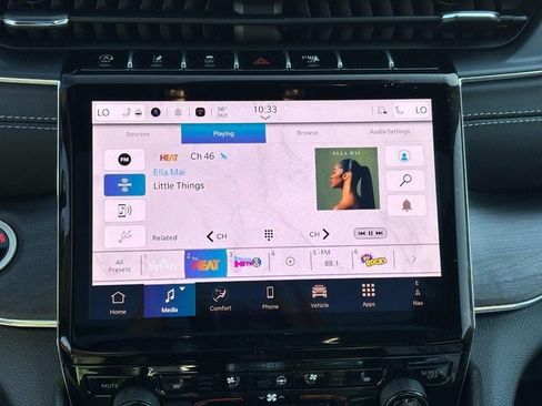 New 2025 Jeep Grand Cherokee Overland w/ Adv Protech Group III AWD/4WD image 14