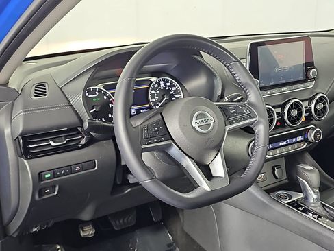 Used 2020 Nissan Sentra SV FWD image 15