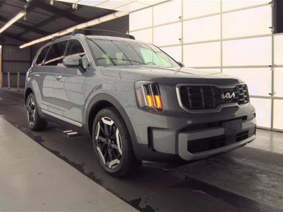 Used 2025 Kia Telluride S