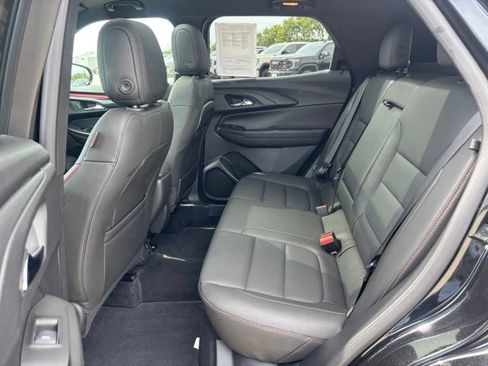 Used 2025 Chevrolet TrailBlazer RS w/ Convenience Package AWD/4WD image 21