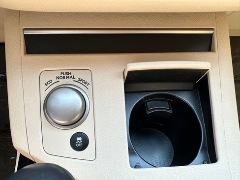 Used 2014 Lexus ES 350 FWD image 16