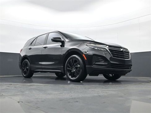 Certified 2023 Chevrolet Equinox LS w/ LS Convenience Package image 23