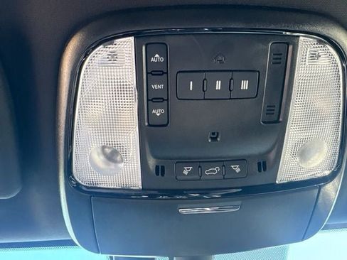 Used 2024 Dodge Durango GT AWD/4WD image 30