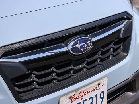 Used 2019 Subaru Crosstrek 2.0i Limited w/ Moonroof Package w/Navigation AWD/4WD image 25