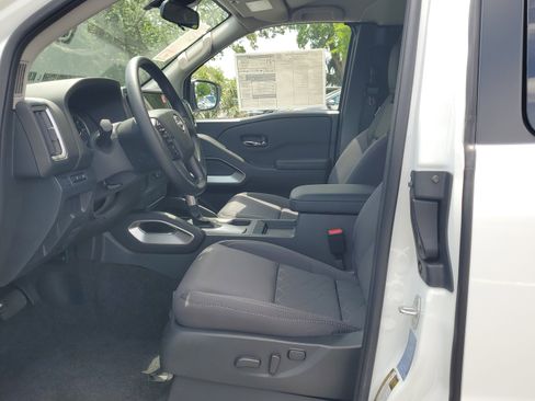 New 2025 Nissan Frontier SV image 11