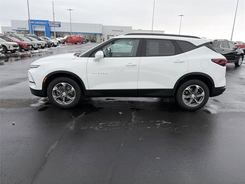 Used 2023 Chevrolet Blazer LT w/ Convenience Package image 8