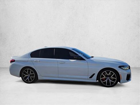 Used 2022 BMW M550i xDrive w/ Executive Package image 4