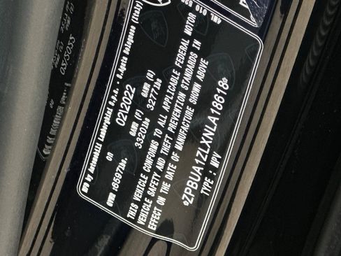 Used 2022 Lamborghini Urus image 39