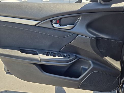 Used 2019 Honda Civic EX image 26