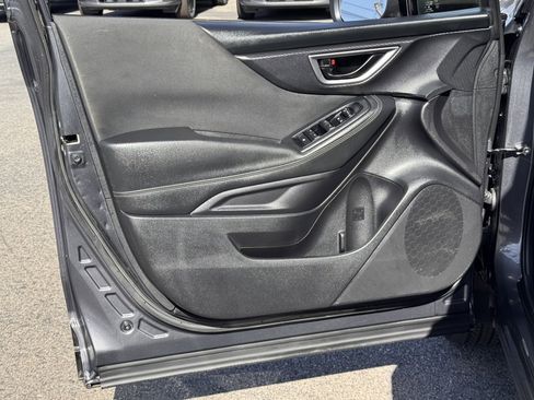 Used 2021 Subaru Forester Base image 15