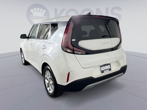 Used 2024 Kia Soul LX w/ Option Group 015 image 4
