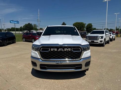 Used 2025 RAM 1500 Big Horn AWD/4WD image 2