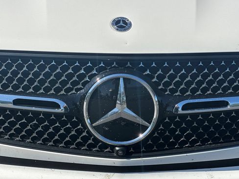 Used 2023 Mercedes-Benz GLC 300 image 45