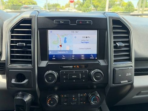 Used 2020 Ford F150 XLT w/ Equipment Group 302A Luxury RWD image 4
