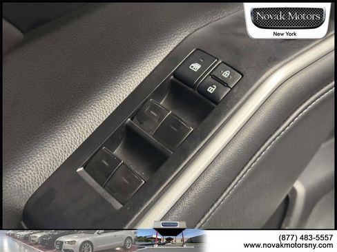 Used 2022 Toyota Highlander XLE image 13