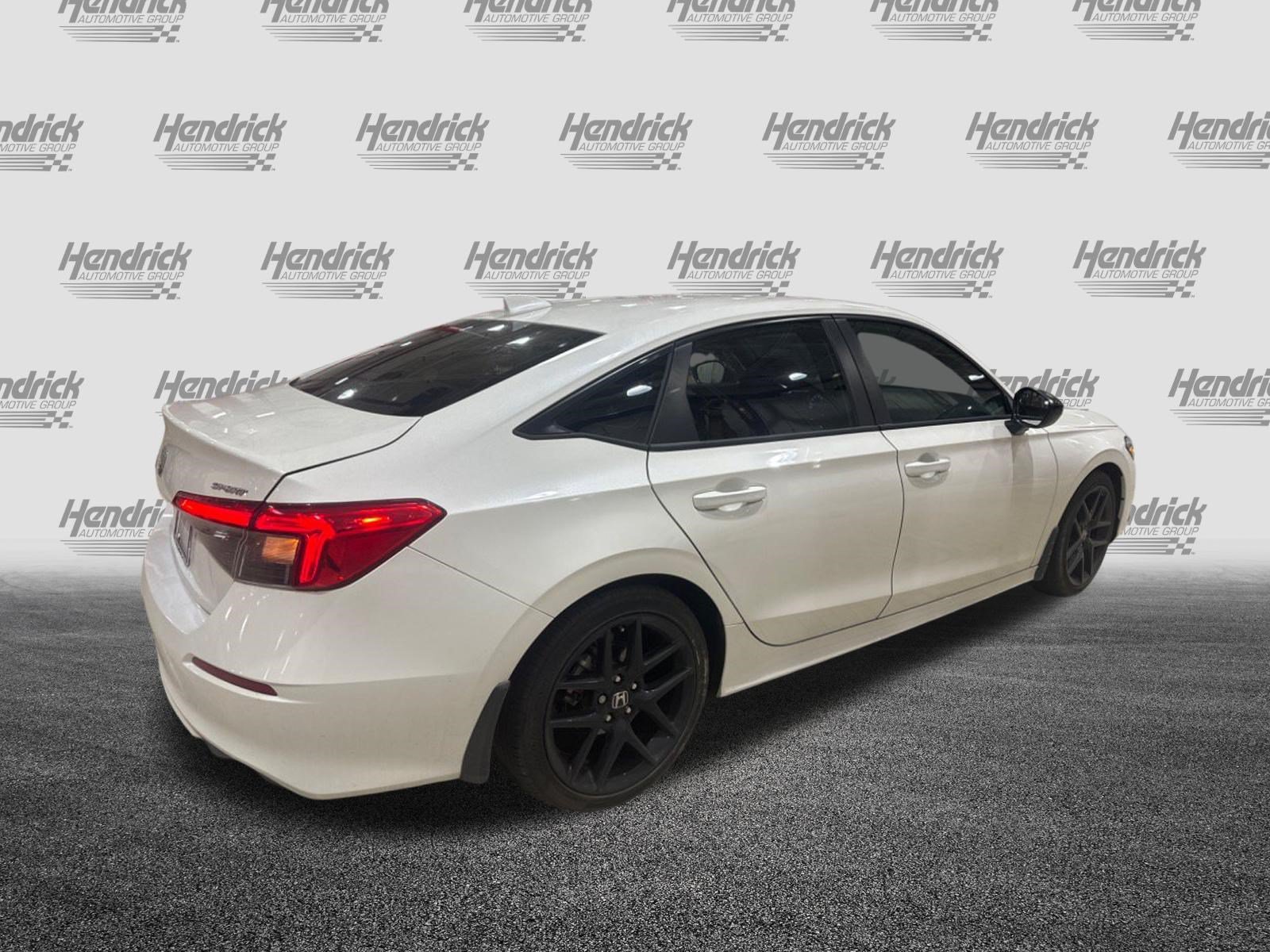 Used 2024 Honda Civic Sport image 6