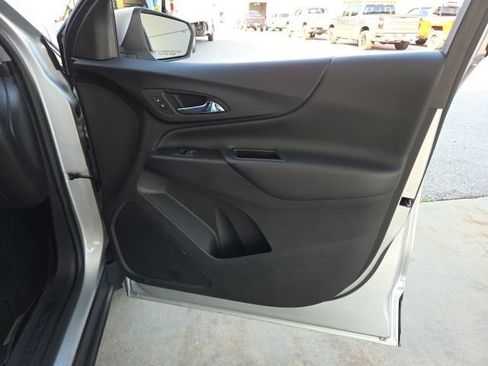 Used 2022 Chevrolet Equinox LT AWD/4WD image 51
