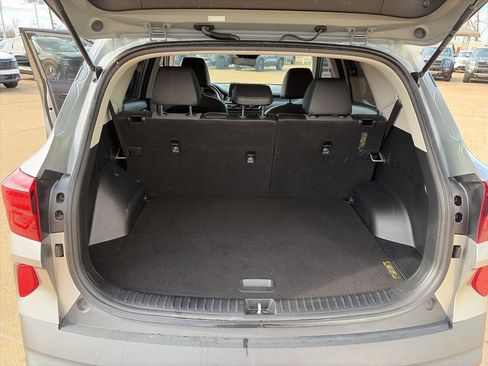 Used 2023 Kia Seltos S w/ Navigation Package image 9