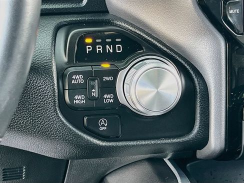 Used 2024 RAM 1500 Laramie AWD/4WD image 17