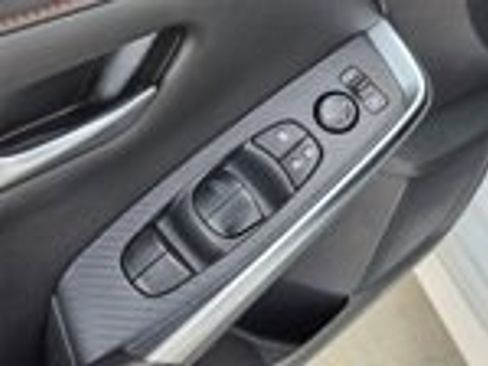 Used 2024 Nissan Sentra SR image 12