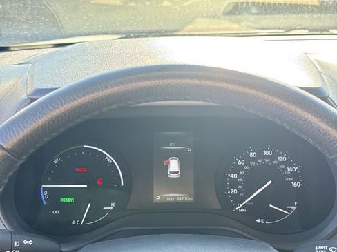 Used 2021 Toyota Sienna XLE image 15