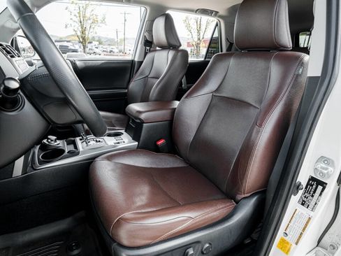 Used 2020 Toyota 4Runner Limited image 12