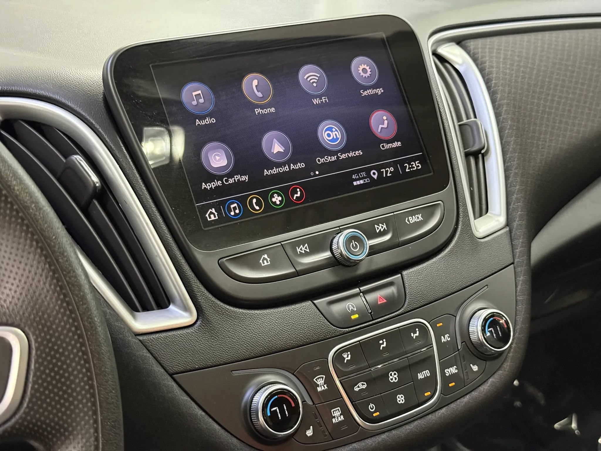 Used 2022 Chevrolet Malibu LT FWD image 20