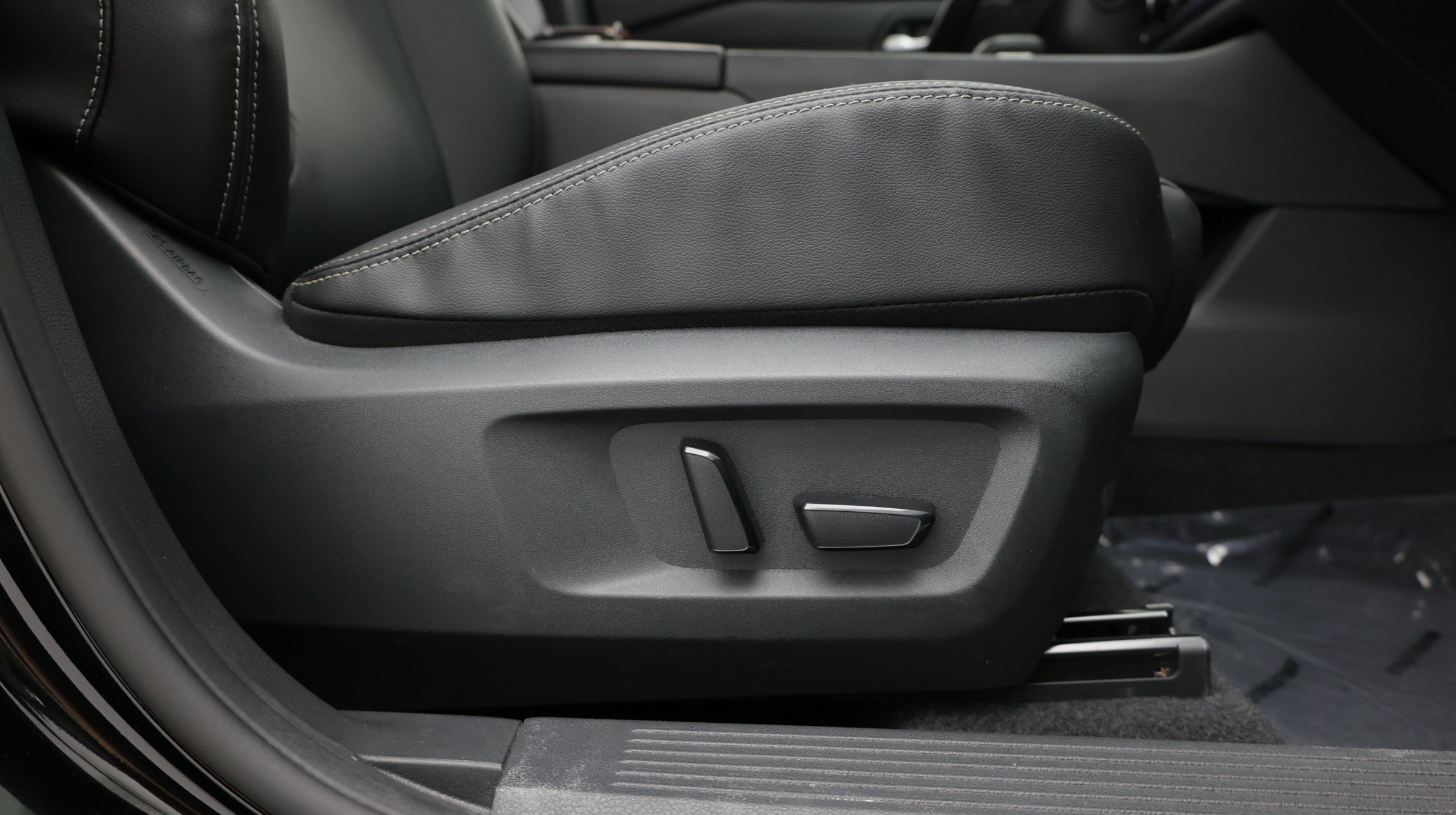 Used 2026 Nissan Rogue SL FWD image 40