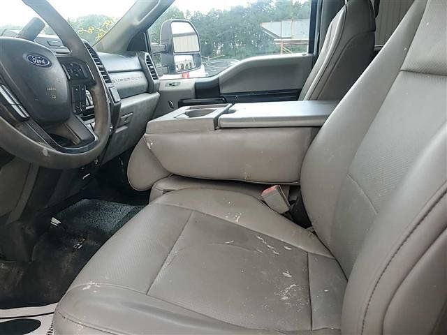 Used 2018 Ford F250 XL w/ Power Equipment Group AWD/4WD image 2