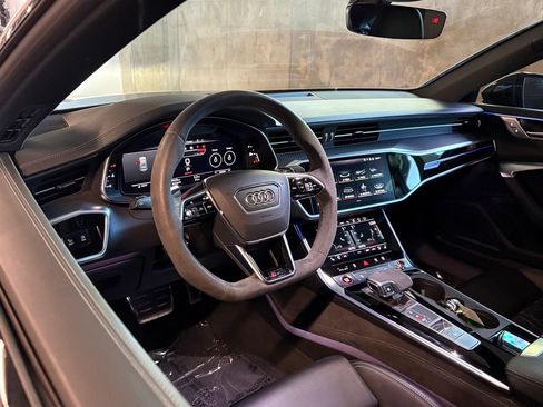 Used 2022 Audi RS 7 Sportback AWD/4WD image 4