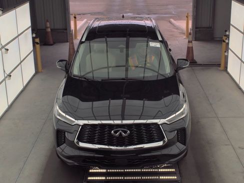 Used 2023 INFINITI QX60 Luxe w/ Vision Package image 2