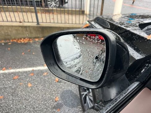 Used 2023 Nissan Rogue SV image 12