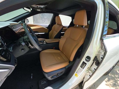 Used 2023 Lexus RX 350 Premium w/ Cold Area Package AWD/4WD image 8