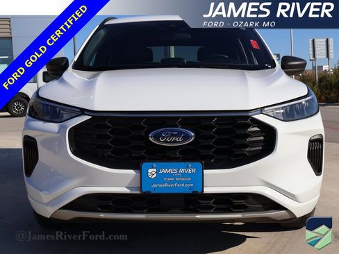 Certified 2023 Ford Escape ST-Line image 7