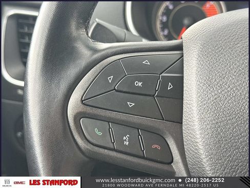 Used 2021 Jeep Cherokee Trailhawk AWD/4WD image 23