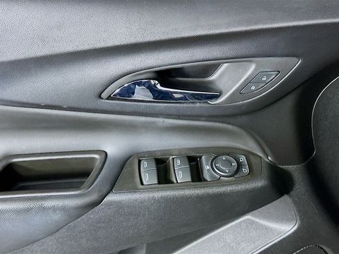 Used 2023 Chevrolet Equinox LT image 15