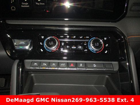 New 2026 GMC Sierra 1500 AT4 w/ AT4 Premium Package image 29