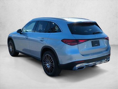 Used 2026 Mercedes-Benz GLC 300 image 9