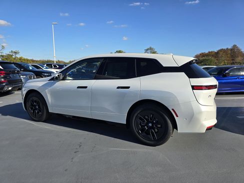 New 2026 BMW iX xDrive45 w/ Executive Package image 4