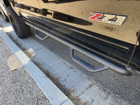Used 2018 Chevrolet Silverado 1500 LT w/ All Star Edition AWD/4WD image 4