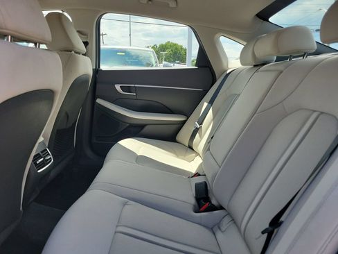 Used 2025 Hyundai Sonata SEL FWD image 12