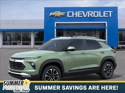 New 2026 Chevrolet TrailBlazer LT w/ Convenience Package AWD/4WD image 2
