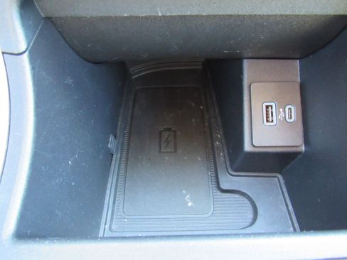 Used 2024 Ford Edge SEL w/ Convenience Package image 21