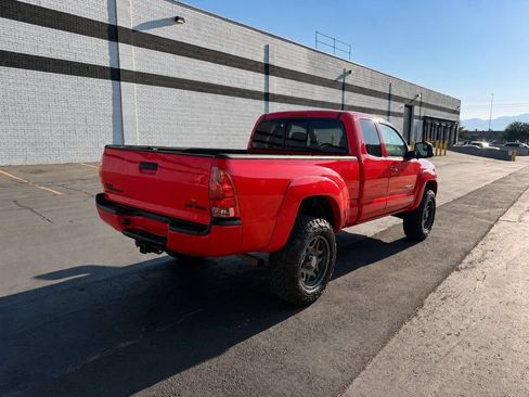 Used 2005 Toyota Tacoma 4x4 Access Cab w/ TRD Sport Pkg #2 image 5